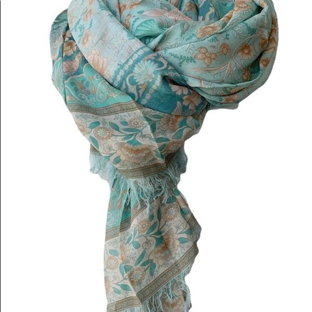 Spell Scarf - Picture 4 of 4